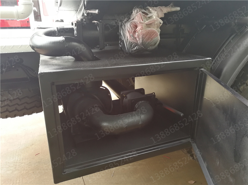 湖北盈通汽車內(nèi)蒙古藍(lán)牌福田抑塵車